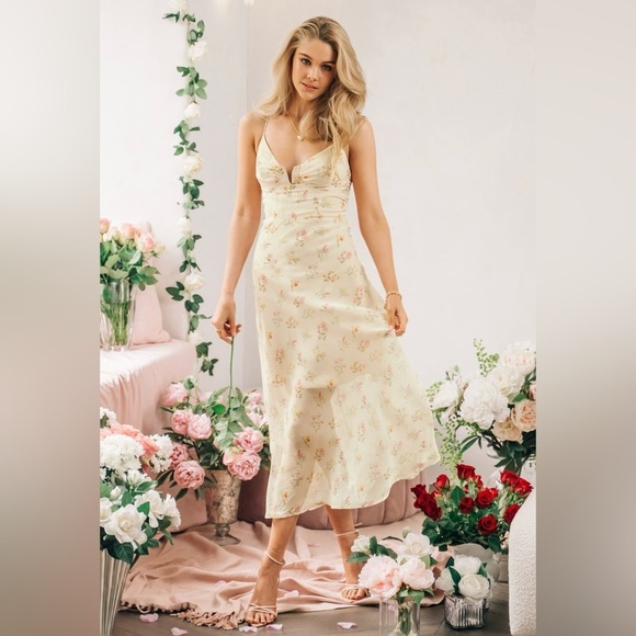 NWT CUPSHE Cala Saona V-neck Floral Slip Maxi Dress Size Small - Picture 5 of 15